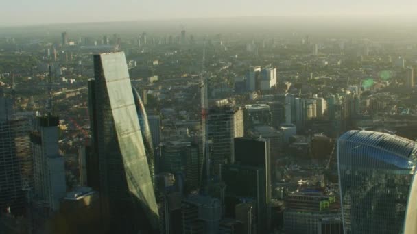 Повітряні Sunrise Подання Відблиск Лондон Сіті Горизонт Фінансового Району Хмарочосів — стокове відео