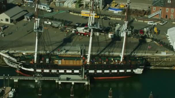 美国波士顿 2017年11月 Uss 宪法的鸟瞰3美国海军桅杆重护卫舰现在博物馆到历史波士顿马萨诸塞 — 图库视频影像