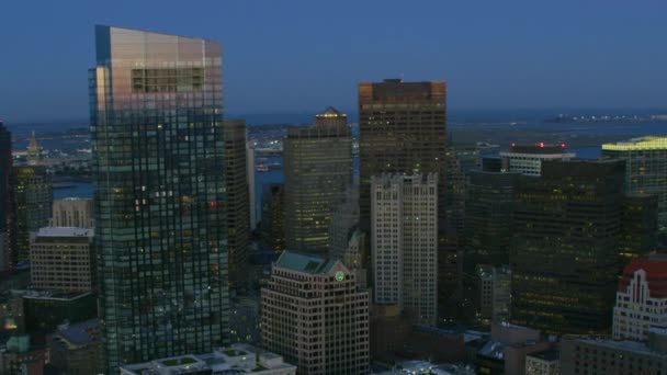 Cidade Aérea Iluminada Vista Crepúsculo Edifícios Arranha Céus Metropolitanos Centro — Vídeo de Stock