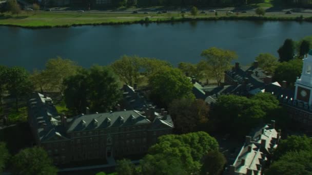 Charles River Massachusetts Amerika Üzerinde Eliot Kütüphane Binası Tarihi Boston — Stok video