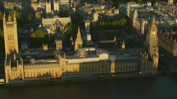 Aerial Sunrise Visa Houses Parlamentet Big Ben Palace Westminster Regeringen — Stockvideo