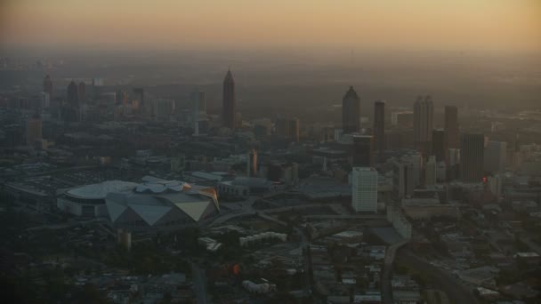 Atlanta Listopada 2017 Aerial Wschód Widok Miasta Haze Wieżowce Mercedes — Wideo stockowe