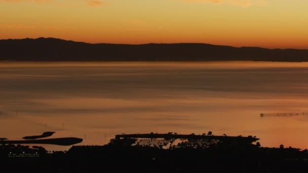 Coucher Soleil Vue Aérienne Ciel Orange Marina San Leandro Parc — Video