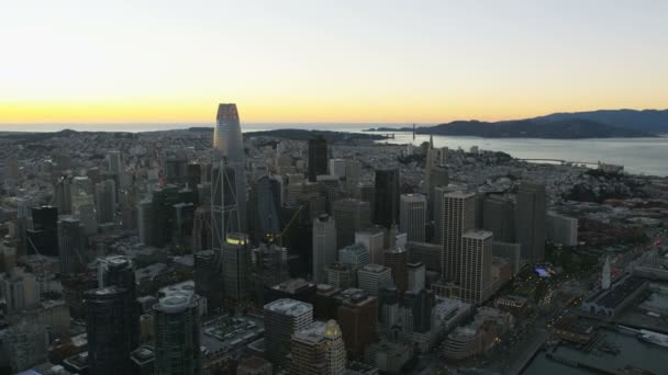 Antenne Wasser Sonnenuntergang Ansicht Des Hafens Von San Francisco Innenstadt — Stockvideo