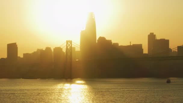 Hava Günbatımı Şehir Görünümü Defne Köprü Salesforce Kule Gökdelen Inşaat — Stok video