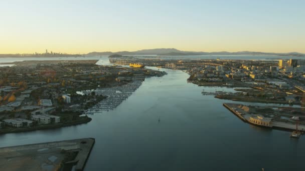 Bay Kaliforniya Amerika Hava Görünümünü Brooklyn Havzası Oakland Limanın Batı — Stok video