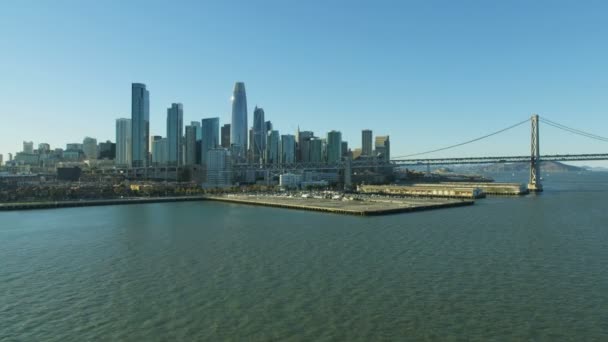 Hava Bölmesi Görünümünü Gökdelenlerin Oakland Bay City Yol Trafik Toll — Stok video