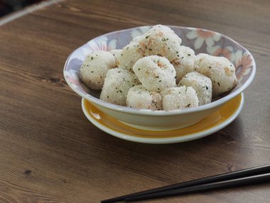 Geleneksel Kore yemekleri... Yapışkan pirinç keki ve tatlı kabak sihye, balkabağı içeceği.