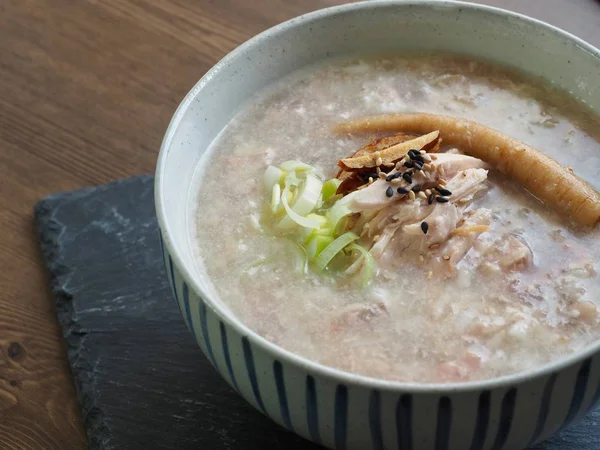 Kore yemeği Tavukyulafı, Dakjuk, Ginseng dakjuk