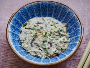 Anında et suyu çorbası.