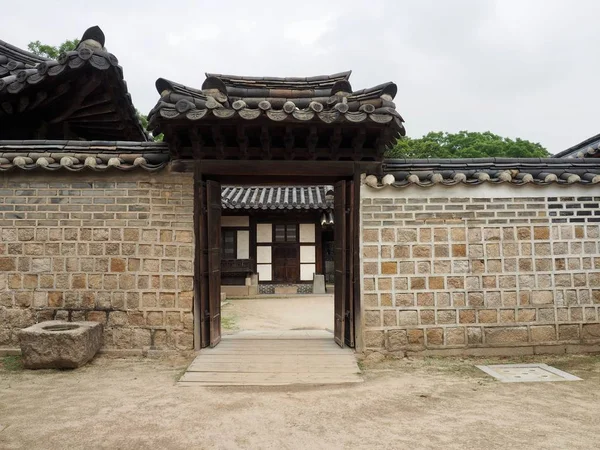 Kore Geleneksel Hanok Kapısı Ahşap Kapı — Stok fotoğraf