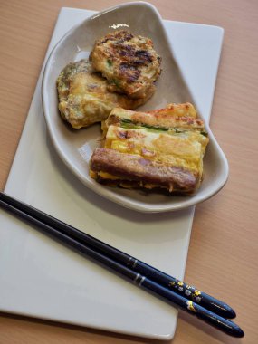 Kore yemeği modeum jeon, Karışık Meyveli krep, Korece tarzı köfte