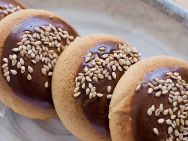 Asya gıda kırmızı Beanbread, Manje