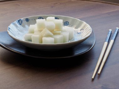 Asya yemeği turpu, tavuk turpu.