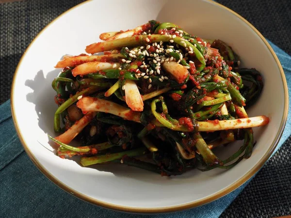 Korealainen Perinteinen Ruoka Vihreä Sipuli Kimchi — kuvapankkivalokuva