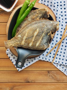 Asya yemekleri Pasifik sandviçi ızgara ve yeşil biber.