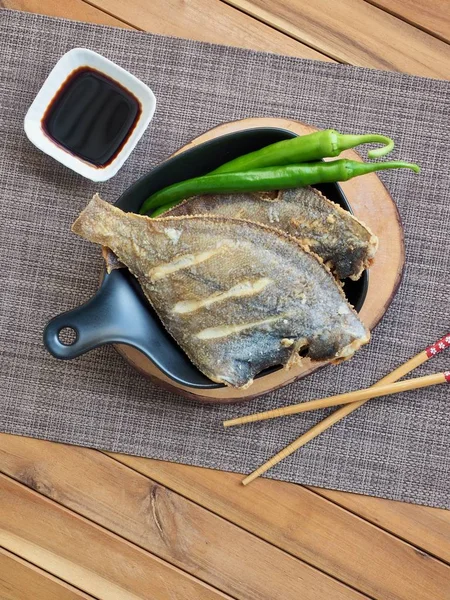 Asya yemekleri Pasifik sandviçi ızgara ve yeşil biber.