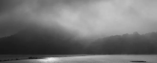 Утро Городе Чхонджу Пейзажи Водного Тумана Монохромная Фотография — стоковое фото