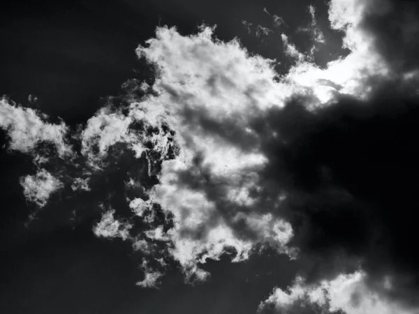 暗い雲と空の風景 — ストック写真