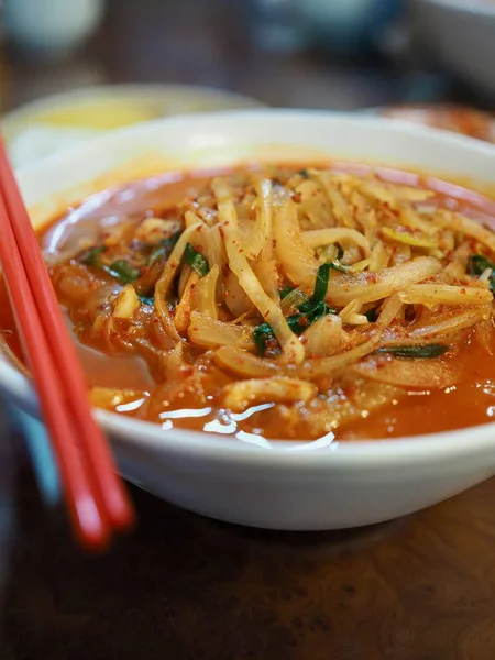 Asiatisches Essen Nudeln Chinesischen Stil Mit Gemüse Und Meeresfrüchten Jamppong — Stockfoto