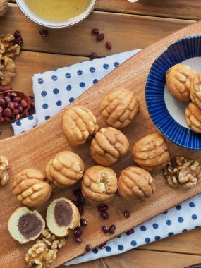 Kore gıda ceviz tatlılar ve yeşil çay