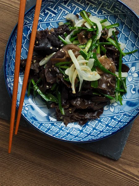 Asiatisches Essen Gebratene Baumohr Pilze Und Gemüse — Stockfoto