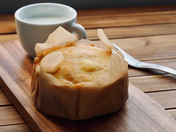 Yumuşak Küçük Peynirli Kek Süt — Stok fotoğraf