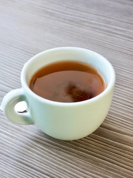 Chá Tábuas Madeira Copos Porcelana Chá Preto — Fotografia de Stock