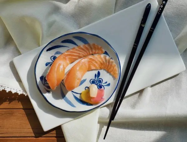 Japanese Traditional Food Salmon Sushi — Stock Photo, Image