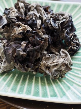 Asya gıda Kurutulmuş ağaç kulak mantarı, Macerate ağaç kulak mantarı