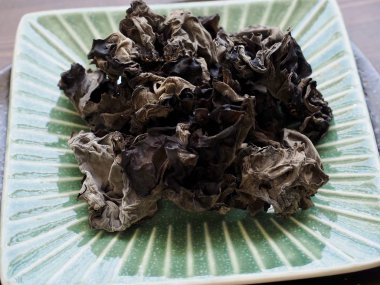 Asya gıda Kurutulmuş ağaç kulak mantarı, Macerate ağaç kulak mantarı