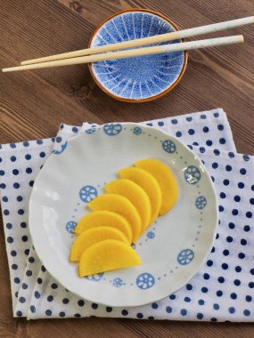 Asya garnitür turşu turp