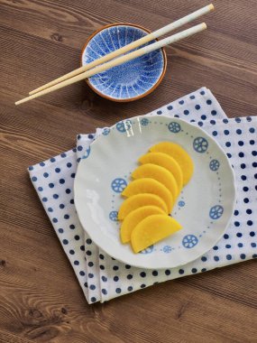 Asya garnitür turşu turp