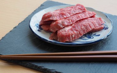 Kore usulü taze sığır kaburga