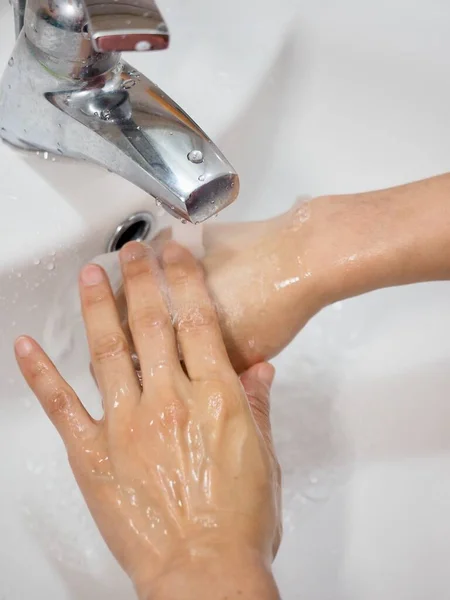 洗手过程 预防感染 — 图库照片