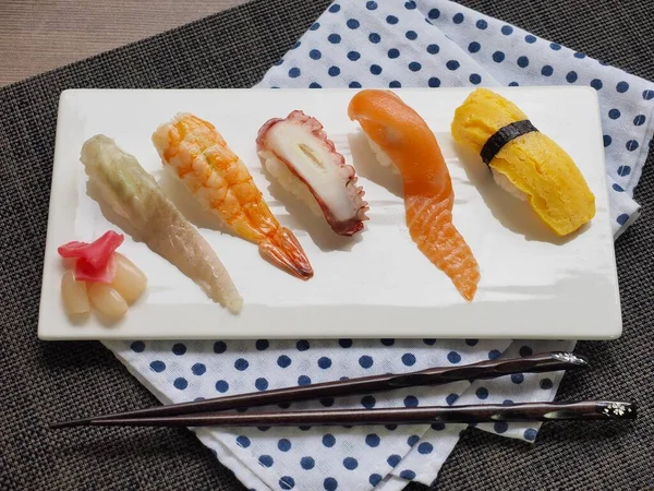 Japonské Tradiční Jídlo Různé Sushi — Stock fotografie