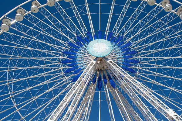 Grande Roda Gigante Branca — Fotografia de Stock