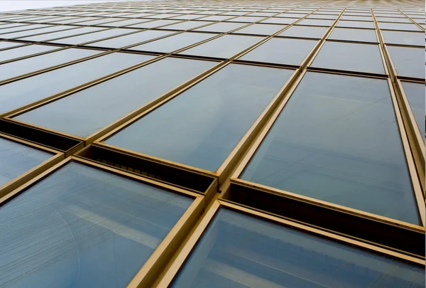 Blick Auf Einen Modernen Glas Und Stahlturm — Stockfoto