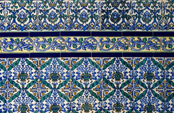 Perinteinen Andalusian mosaiikki — kuvapankkivalokuva