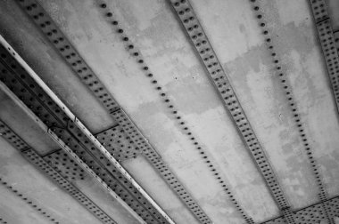 Ağır demir inşaat perçin ile