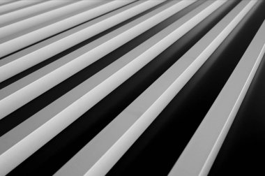 paralel öğeleri çelikten imal