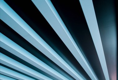 paralel öğeleri çelikten imal