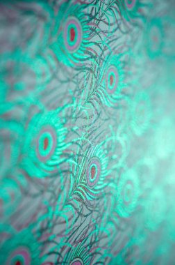 Çiçekli, eski, desenli kumaş.