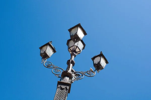 Oude Sierlijke Straatlamp — Stockfoto