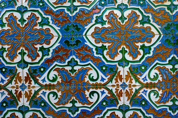 带有装饰品的旧阿拉伯瓷砖 — 图库照片