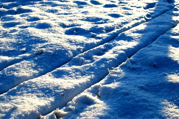 Λασπωμένο Χιόνι Στο Δρόμο — Φωτογραφία Αρχείου