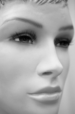 1970 'lerin tarzında havalı bir kadın yüzü.