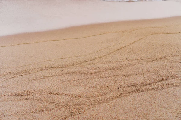 Tropical nature clean beach and white sand in summer with sun light blue sky and bokeh background. — Stock Photo, Image