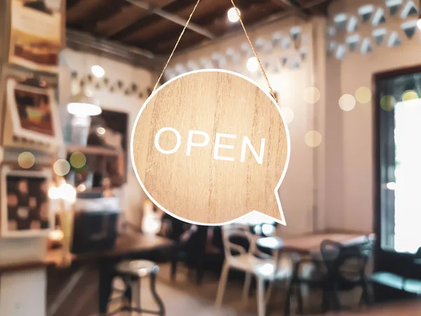 Een Zakelijk Bord Waarop Staat Open Cafe Restaurant Hangen Aan — Stockfoto