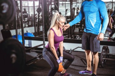Kettlebell egzersiz kişisel antrenör ile